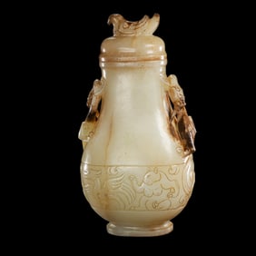 Double dragon ear jade cover bottle from Han Dynasty of China