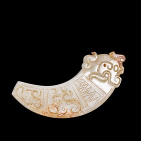 Chinese Han Dynasty dragon-shaped jade bi