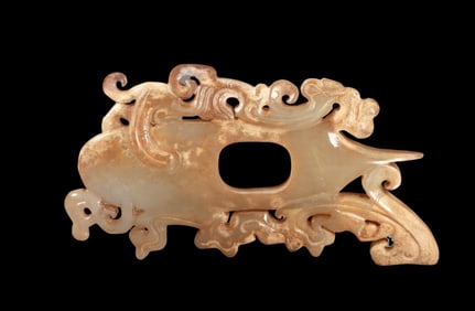 Jade heart pendant from Spring and Autumn Period, China