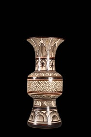 Flower-shaped Vase from Jizhou ware, Southern Song Dynasty