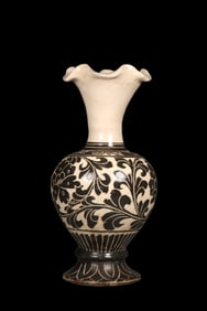 White-bottomed black flower-mouthed vase from Cizhou ware, Northern Song dynasty, China