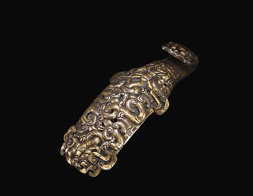 chinese Warring States period belt hook inlaid with with gold and silver