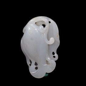 hetian Jade fish-shaped petite, Qing Dynasty