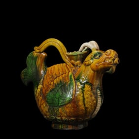 Chinese three-color dragon head pot of Liao Dynasty