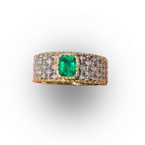 18K gold emerald diamond ring