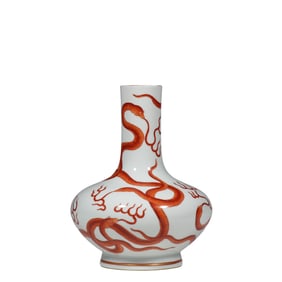 RED SNAKE VASE, JIAQING PERIOD, CHINA