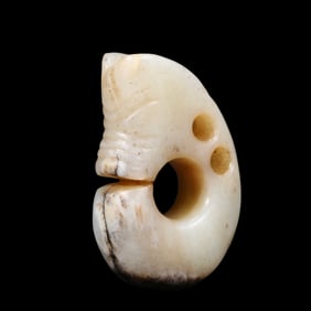 HONGSHAN CULTURE JADE PIG DRAGON IN HONGSHAN PERIOD, CHINA