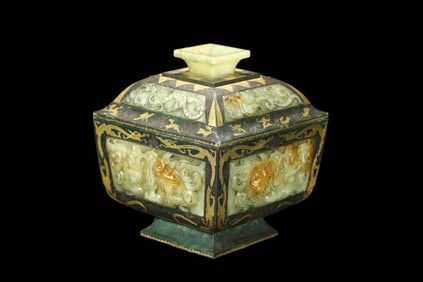 WARE WARRING STATES PERIOD BRONZE, GOLD, SILVER AND JADE COVERED BOX