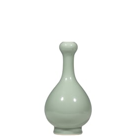 CHINESE QING DYNASTY DAOGUANG PERIOD BLUE GLAZE GARLIC BOTTLE