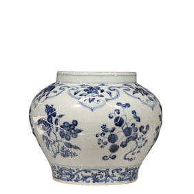 CHINESE MING DYNASTY BLUE AND WHITE POT RESTORATION