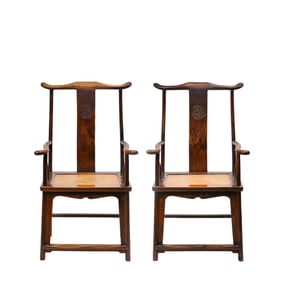 A PAIR OF CHINESE QING DYNASTY YELLOW PEAR WOOD ARMCHAIRS