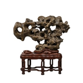 CHINESE QING DYNASTY STONE SCULPTURE OF TAIHU LAKE