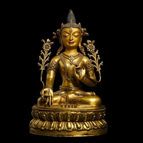 CHINESE QING DYNASTY GILT BRONZE BUDDHA SITTING STATUE