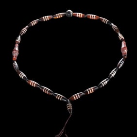 AGATE COLLARS OF LIAO DYNASTY, CHINA