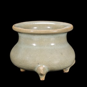 BLUE GLAZE TRIPOD FURNACE OF JUN WARE, NORTHERN SONG DYNASTY, CHINA