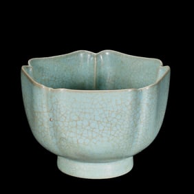 CELADON BOWL WITH FLOWER MOUTH, SONG DYNASTY, CHINA