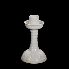 CHINESE TANG DYNASTY GONGXIAN WARE WHITE PORCELAIN HIGH FOOT CANDLESTICK