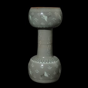 KOREAN CELADON BLACK AND WHITE DRUM INLAID