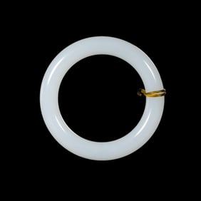 CHINESE QING DYNASTY HOTAN WHITE JADE BRACELET