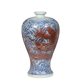 Blue and white alum red dragon pattern plum vase, Xuande period, Ming Dynasty, China