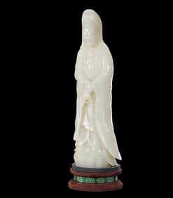 Chinese Qing Dynasty Hetian Jade Guanyin Standing Statue
