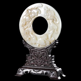 Chinese Qing Dynasty Hetian Jade Dragon Pattern Jade Bi