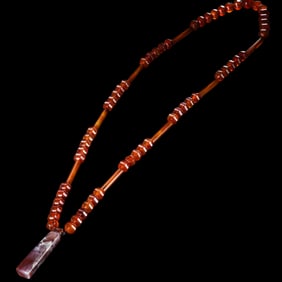 Chinese Liao Dynasty Agate Necklace