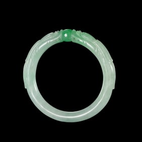 Jadeite bracelet with double dragons and pearls, Qing Dynasty, China