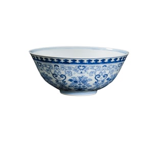 Chinese Qing Dynasty Yongzheng Period Blue and White Flower Pattern Bowl