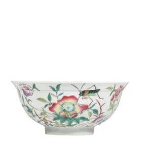 Chinese Qing Dynasty Guangxu period Famille rose flower pattern bowl