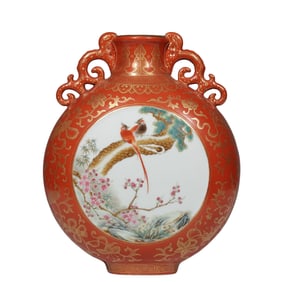 Chinese Qing Dynasty Qianlong period Famille rose window flower and bird pattern moon vase