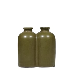 Chinese Qing Dynasty Yongzheng period tea-leaf glaze quadruple vase