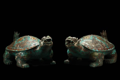 A pair of gold and silver turtles from the Warring States Period of China