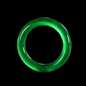 Chinese Qing Dynasty Jade Bracelet