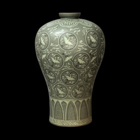 Korean celadon black and white inlaid plum vase with flying crane pattern
