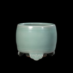 Chinese Southern Song Dynasty Longquan Kiln Green Glaze Ruyi Stove