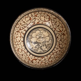 Chinese Northern Song Dynasty Cizhou kiln white ground black flower bowl