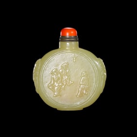 Chinese Qing Dynasty Hetian Yellow Jade Snuff Bottle