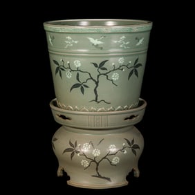 A set of Korean Goryeo celadon black and white inlaid flower pots