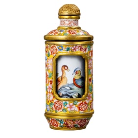Chinese Qing Dynasty Qianlong period enamel flower and bird pattern snuff bottle