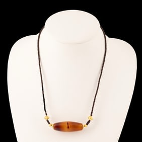 Tibetan Dzi-Style Natural Eye Pattern Agate Bead Hand Knotted Soft Fibric Beautiful Design Necklace
