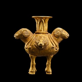West Asian Pure Gold Double-Ram-Head Vase