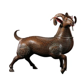 Chinese Qing Dynasty antique bronze sheep statue