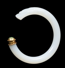 Chinese Liao Dynasty gold-plated white jade bracelet