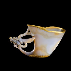 Chinese Liao Dynasty Agate Dragon Handle Cup
