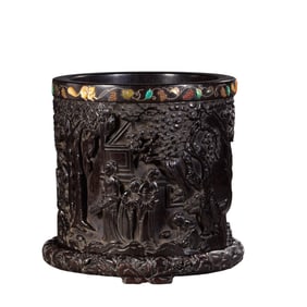 Chinese Qing Dynasty rosewood carved brush holder