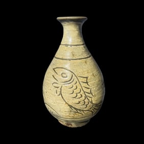 Korean Goryeo Celadon Fish Pattern Jade Huchun Vase