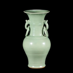 Chinese Southern Song Dynasty Longquan kiln green glaze double-ringed ornamental vase