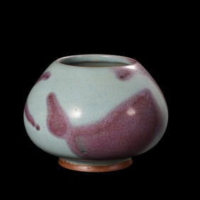 Chinese Northern Song Dynasty Jun kiln sky blue glaze hanging red chicken heart jar
