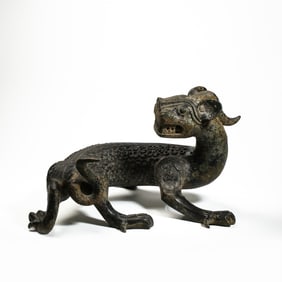 Bronze auspicious beasts from the Shang and Zhou Dynasties in China